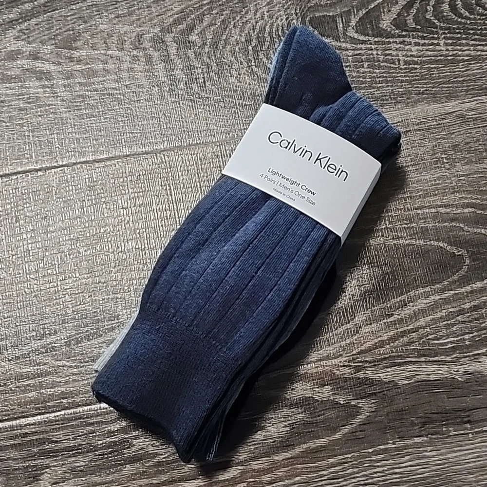 4 pair Calvin Klein ribbed, lightweight crew Socks